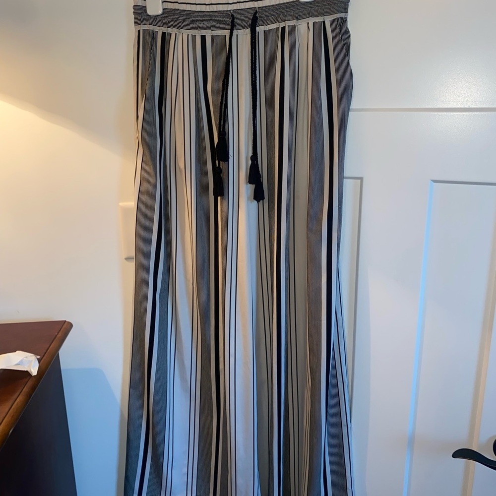 Black & White Ballon Pants